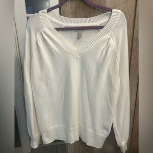 AnyBody Large Cream V-Neck Sweater hollow out detail on sleeves